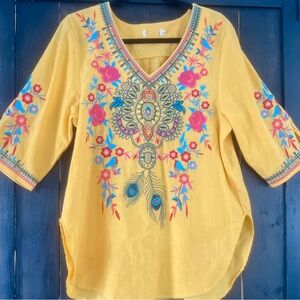 Colorful embroidered V-neck yellow top